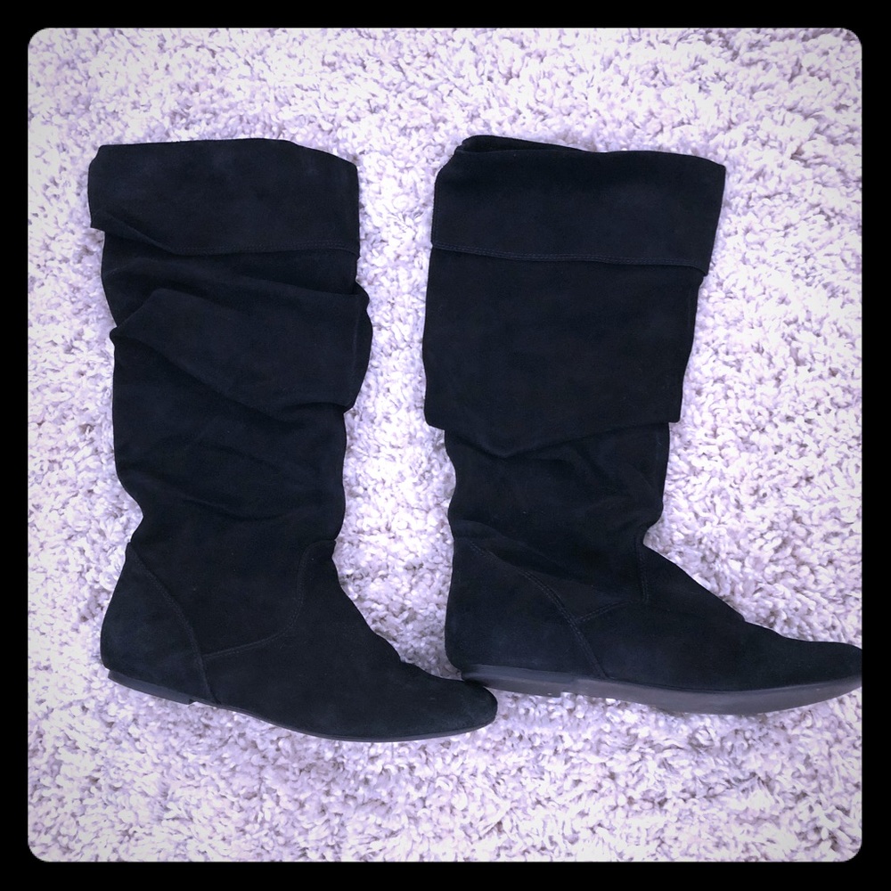 Black boots